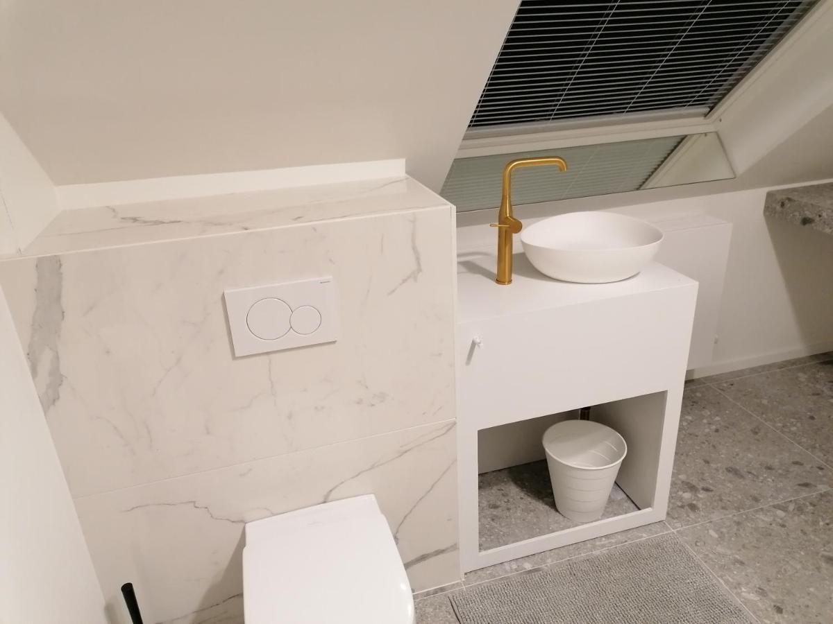 Appartement Deluxe Orly 2 ออสเทนด์ ภายนอก รูปภาพ